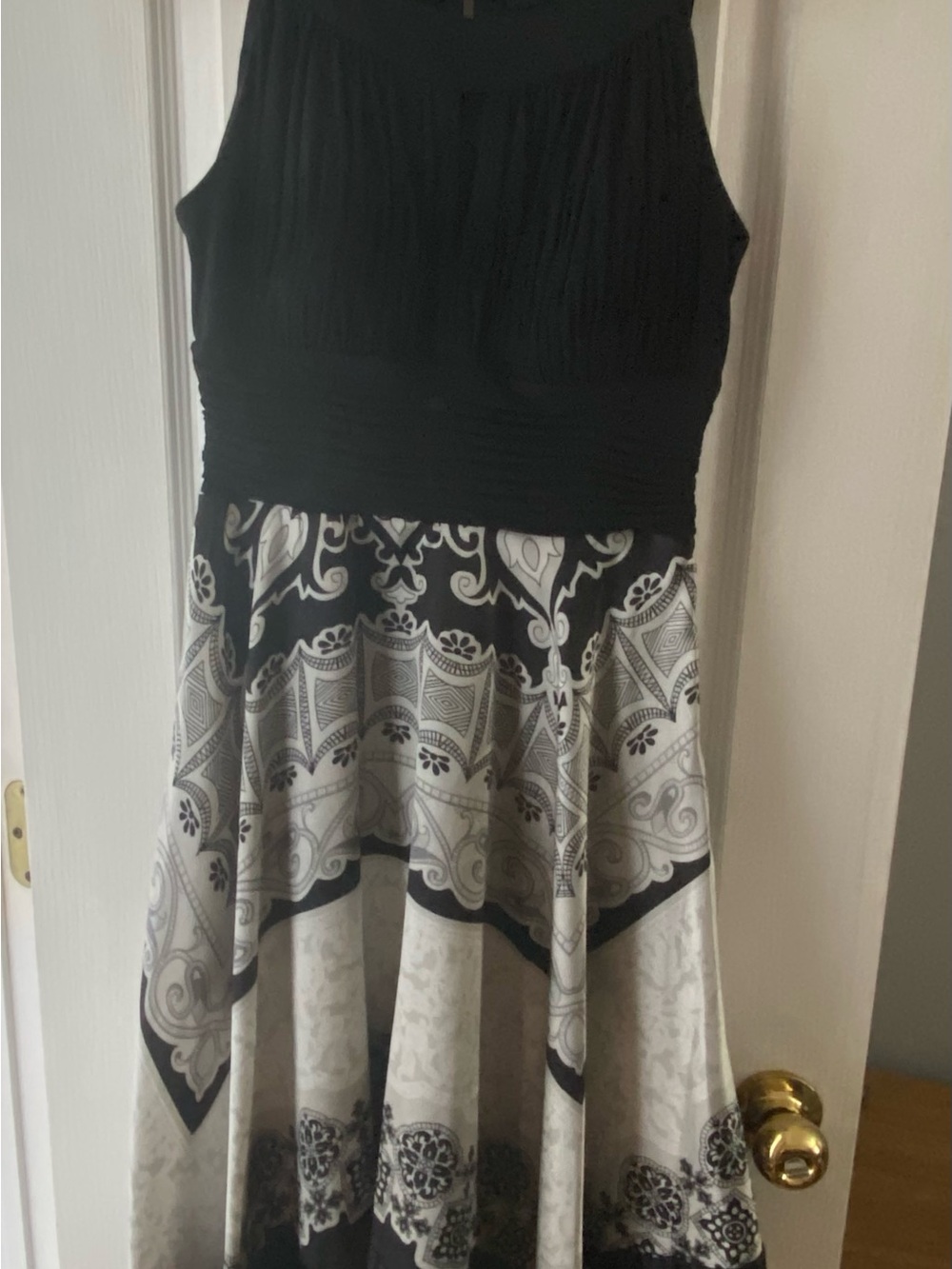 Signature Studio Black Bodice with White and Gray Patterned High-Low Dress
